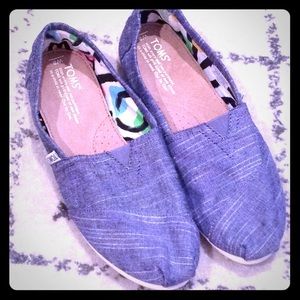 Toms Size 8